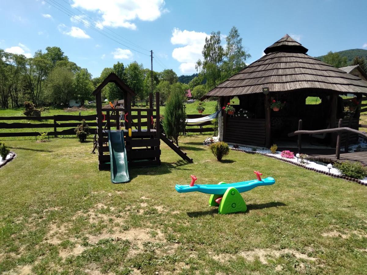Domek Na Prerii Vila Ustrzyki Dolne Exterior foto