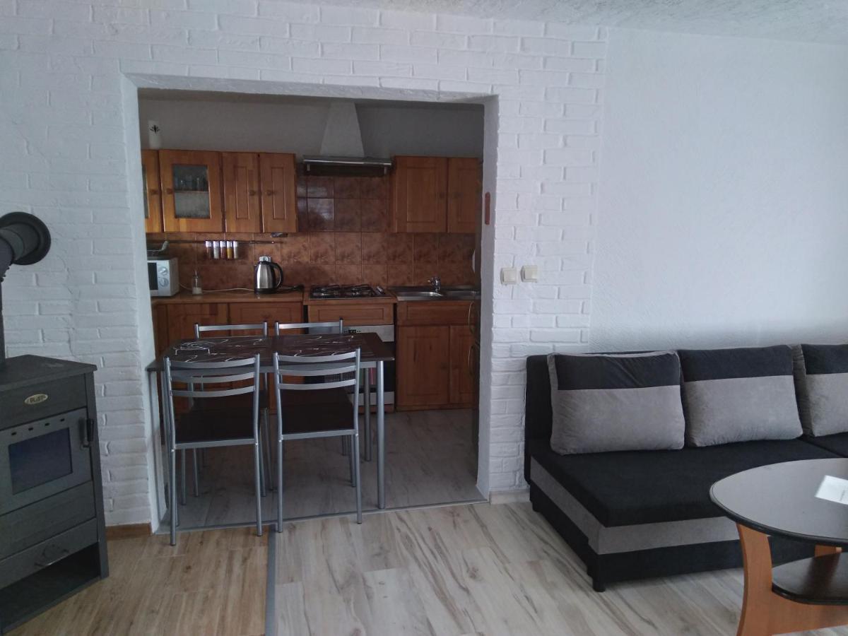 Domek Na Prerii Vila Ustrzyki Dolne Exterior foto