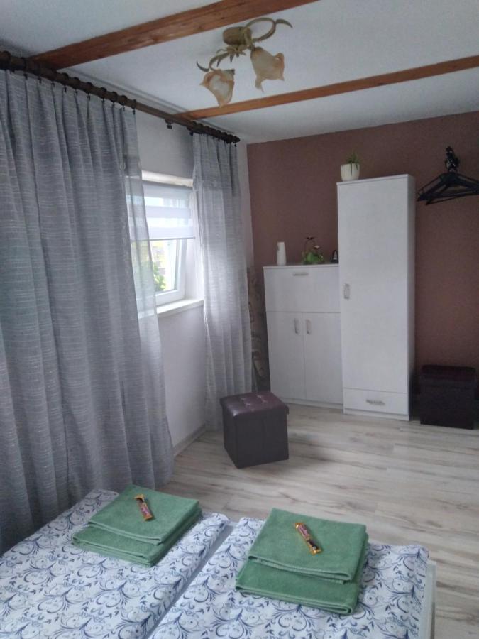 Domek Na Prerii Vila Ustrzyki Dolne Exterior foto